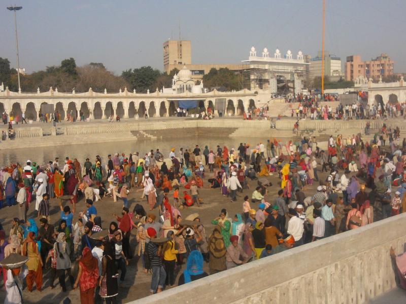 Sarovar Seva 2014 Gurudwara Bangla Sahib